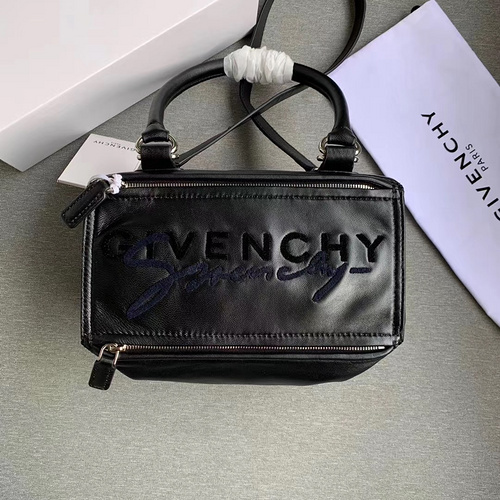 Givenchy-c20c559d